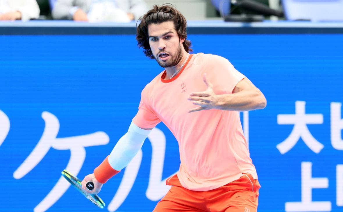 Alkaras wins first ATP title in Tokyo since February