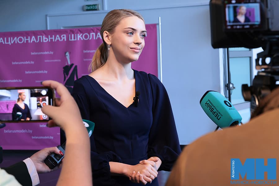 2026 10 07 kultura shkola krasoty vstrecha s rukovodstvom i uchastniczej konkursa mrs world - 2026 miczevich 2 kopiya