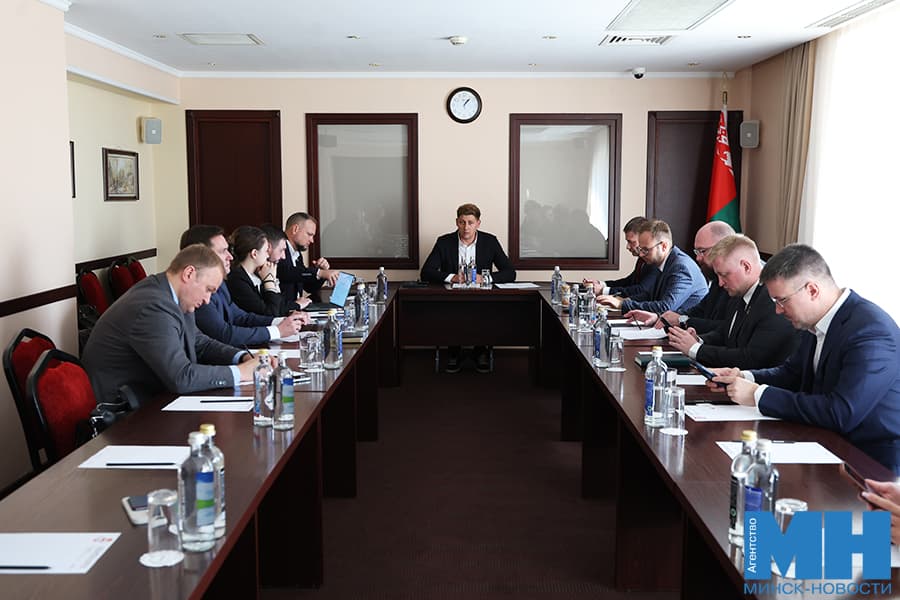 2026 10 07 obrazovanie kruglyj stol eksport obrazovaniya malinovskaya02 kopiya