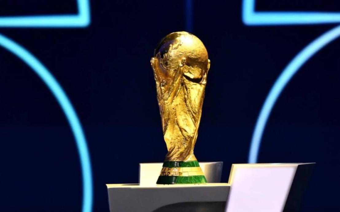 $50.000 получит тот, кто посмотрит все 104 матча чемпионата мира по футболу.